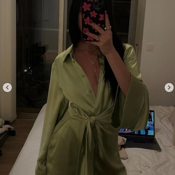 New Song of Style Marta Pistachio Green Mini Dress Wrap XS Revolve Satin - Picture 11 of 14